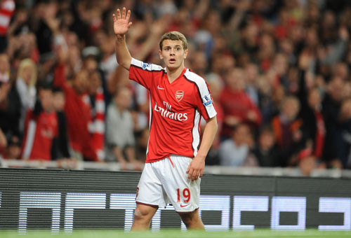 第10个亚军，申花上次拿到中国足球顶级联赛冠军还是30年前（申花第10次屈居亚军，距上次顶级联赛夺冠已30年）